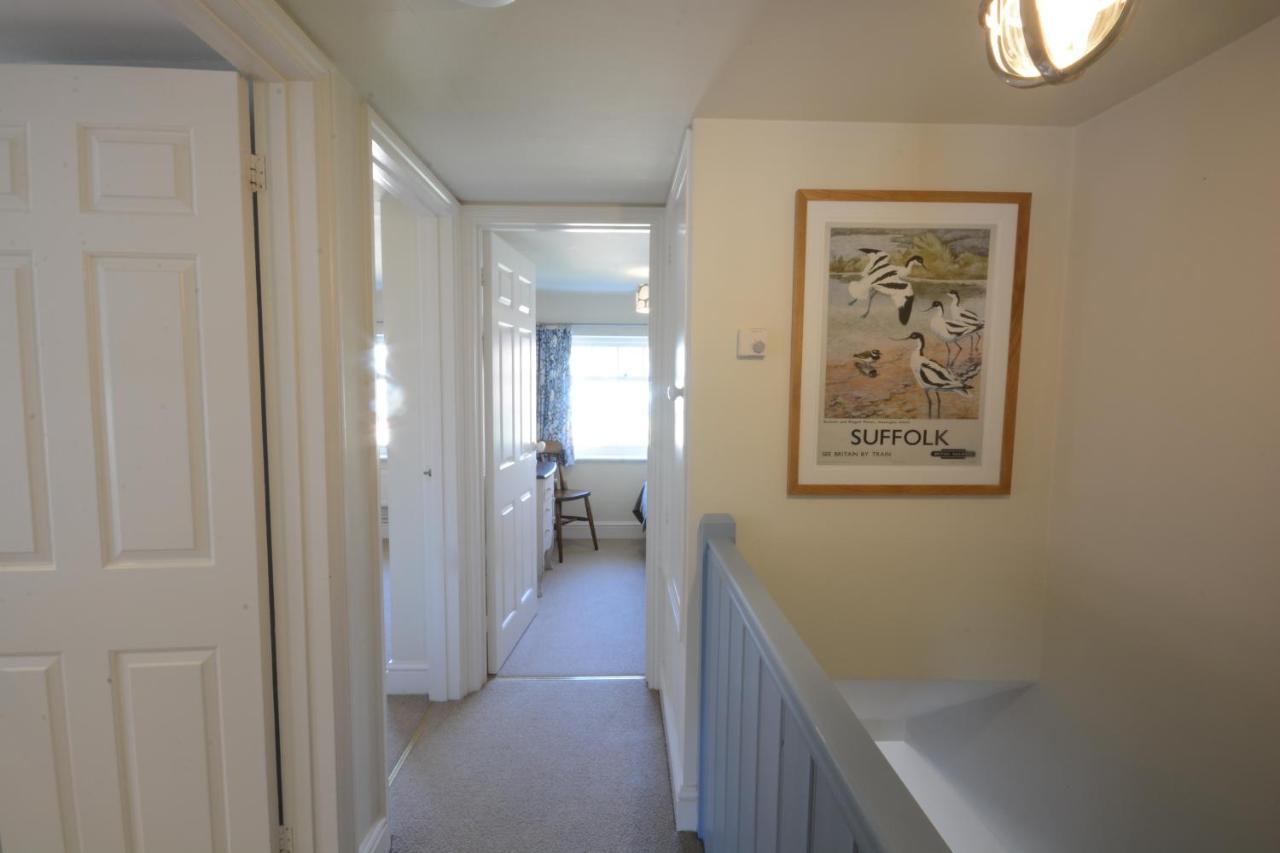 Pebble Beach Cottage, Aldeburgh Buitenkant foto