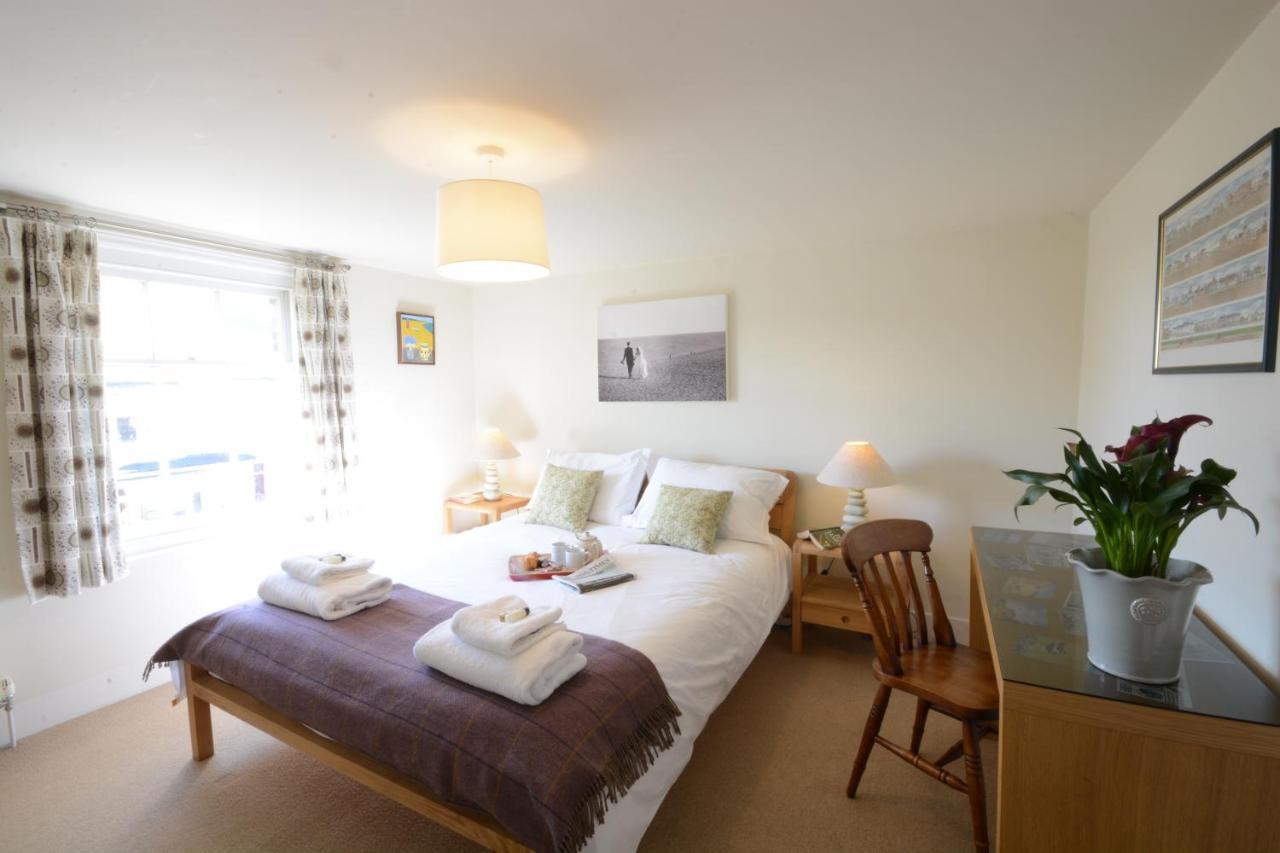 Pebble Beach Cottage, Aldeburgh Buitenkant foto